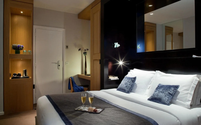 Hotel Marceau Champs Elysees