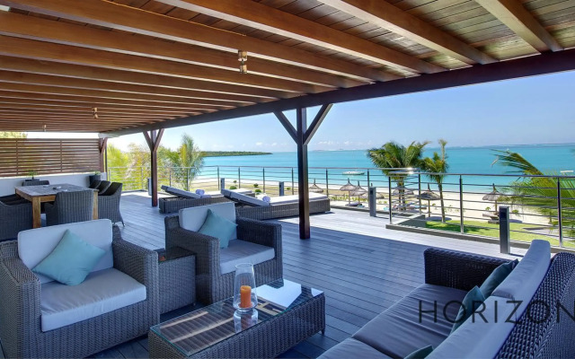 Paradise Beach by Horizon Holidays