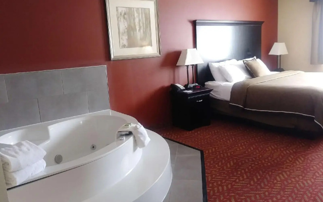GrandStay Hotel & Suites