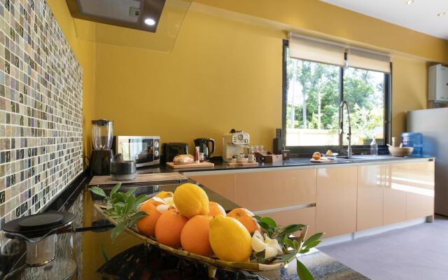Tropical Tranquility Three Bedroom Private Pool Villa Baan Putahracsa