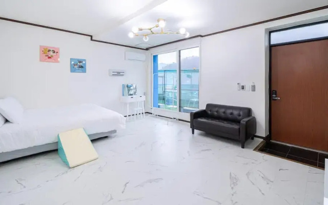 Chuncheon Dogandstay