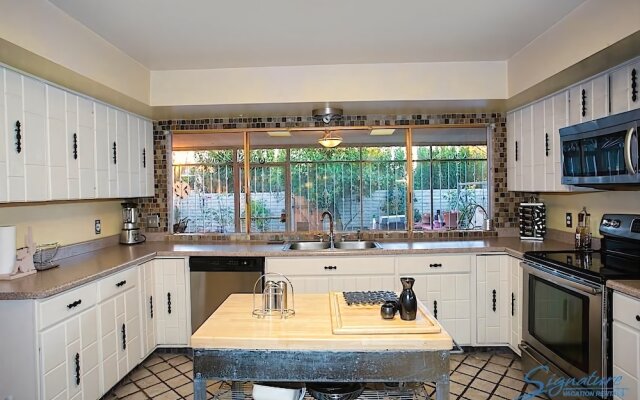 La Vida Local By Signature Vacation Rentals