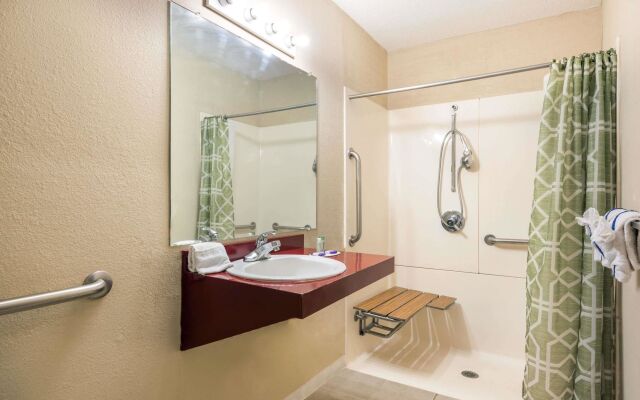 Knights Inn Fayetteville