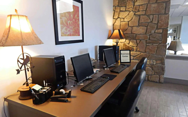 Ramada by Wyndham Clarion
