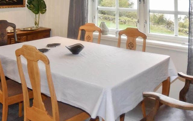 8 Person Holiday Home in Masfjordnes-by Traum
