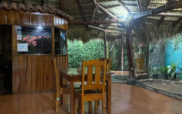 Mauras Tropical Mini Hostel