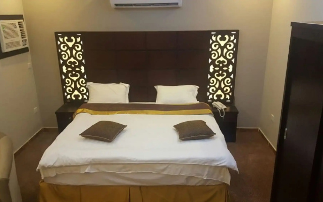 City Center Plaza Aparthotel