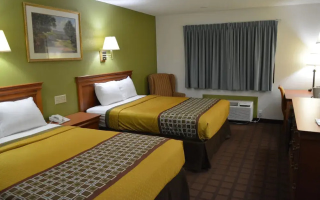 Bloomer Inn & Suites