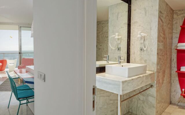 Marina Suites