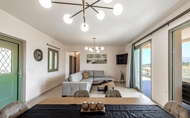 Villa Marielia - With 60m2 Private Pool