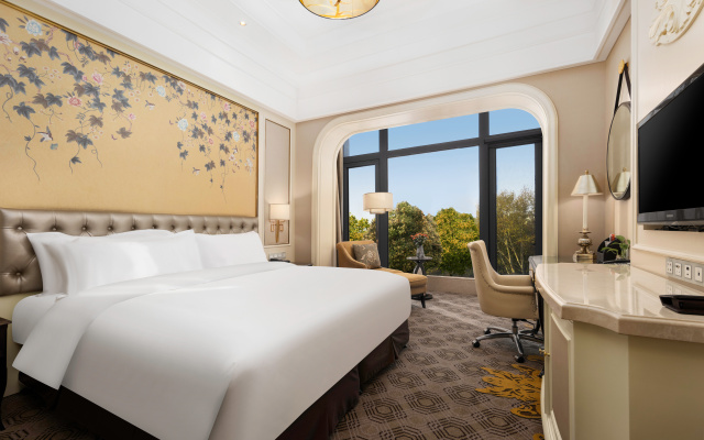 Crowne Plaza Zhengzhou by IHG