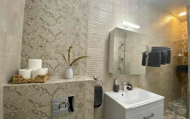 Апартаменты на проспекте Альберта Камалеева 1