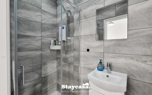 Cosy 4-Bedroom House Manchester