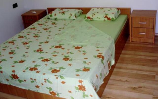 Room Ket