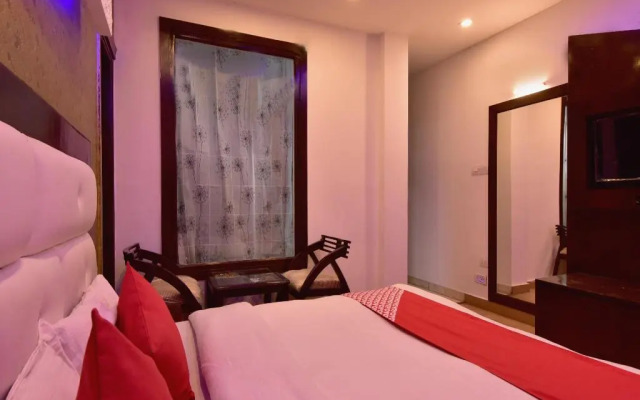 Hotel Whispering River by OYO Rooms