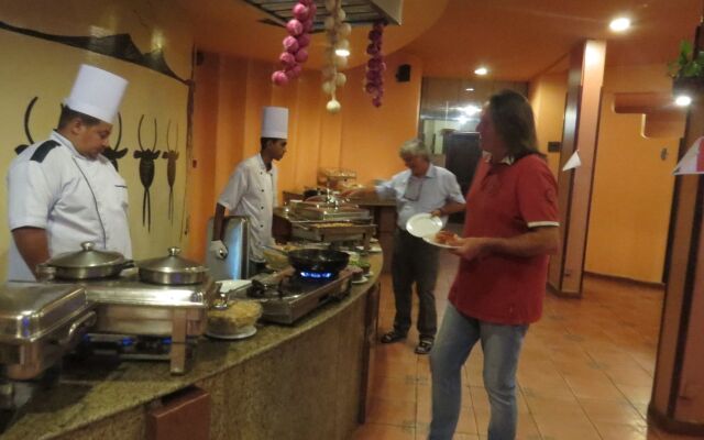 Africana Hotel & Spa