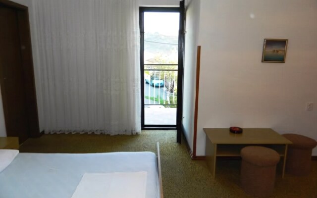 Rooms Nada