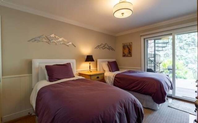 Texas Townhome Condos - 3 Minutes Walk to Gondola by RedAwning