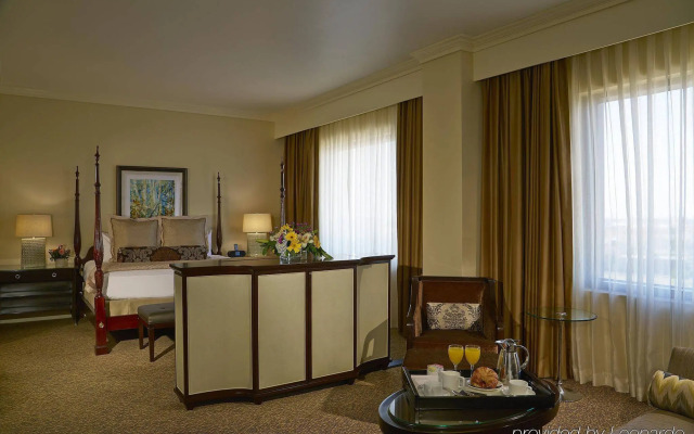 Renaissance Dallas Addison Hotel