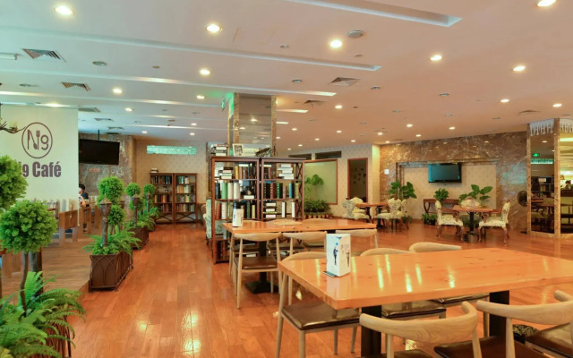 Ramada Plaza Pudong South Hotel