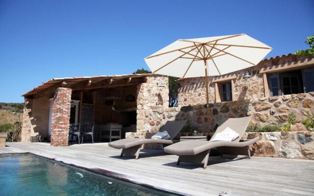 Les Bergeries D'arone