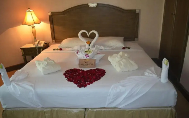 Plaza Athenee Hotel Kuwait