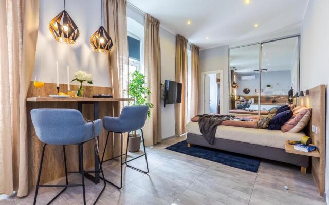 Number 1 Deluxe Apartments