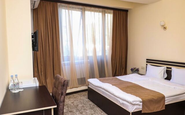 Yerevan Centre Hotel