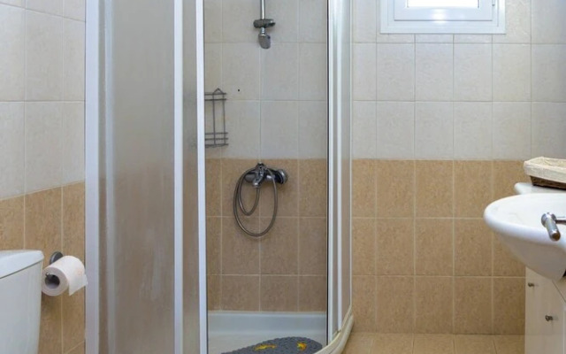 Villa Stella, 2 Bedrooms, Wifi, Near The Beach