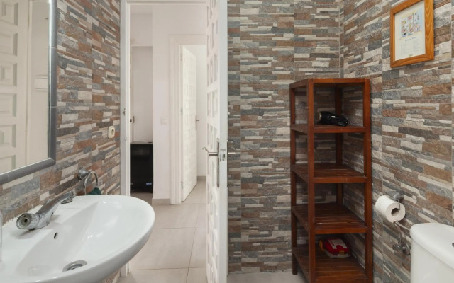 Bright spacious 1 bed apartment