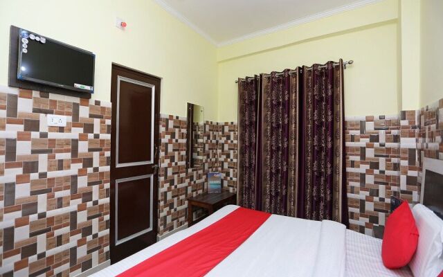 Oyo 27054 New Sundaram