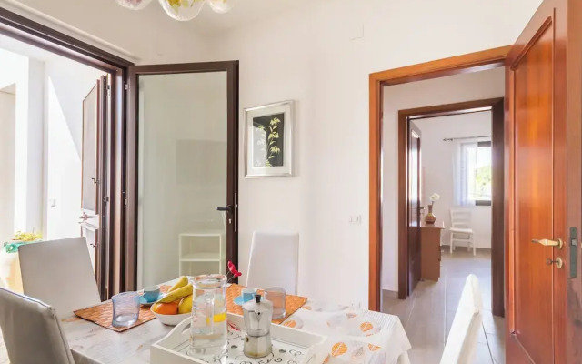 Villetta Bel Mare with garden near sea
