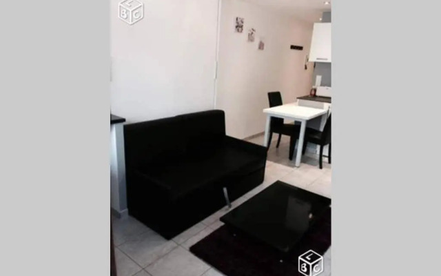 Charmant studio 2* rdc+ terrasse & parking privé