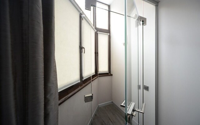 KievApts Sofievskaya 18