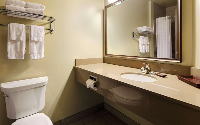 Best Western Plus Winnipeg West