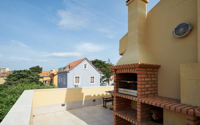 Estoril-penthouse-with-sea-view