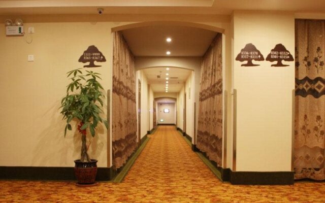 GreenTree Inn Shanghai Hongqiao Transport Hub Qibao Express Hotel