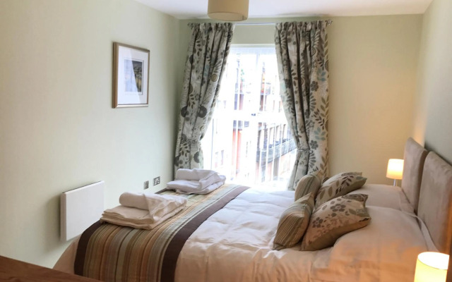 City Centre Skeldergate 2 Bed Apartment with Parking