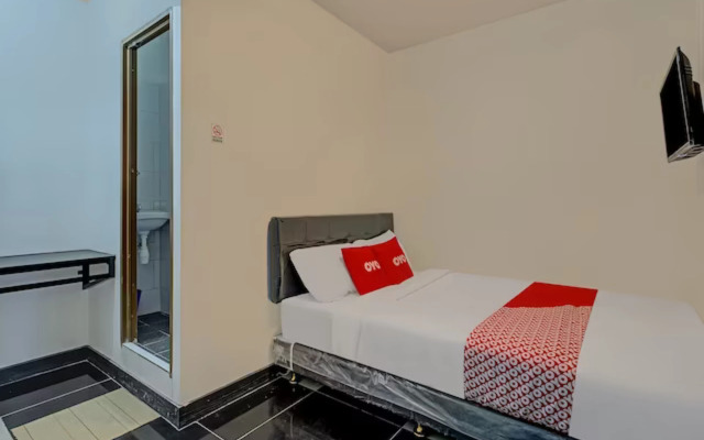 Oyo 3198 Sukomanunggal Inn