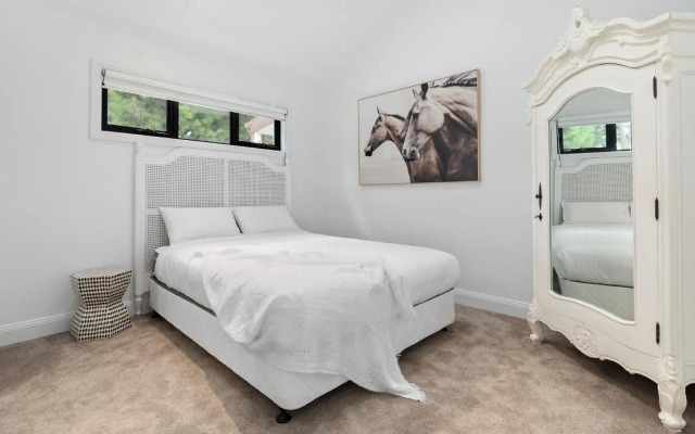 The Jindabread House