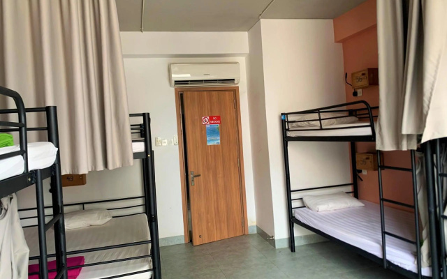 Bondi Backpackers Nha Trang - Hostel – Guest Rooms – Nha Trang