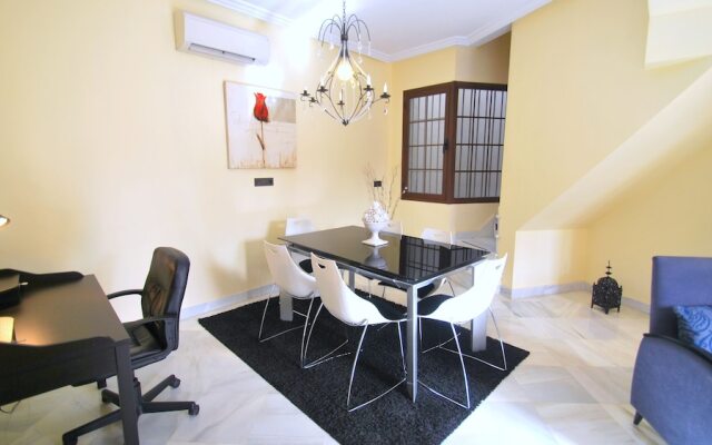 Living Sevilla Apartments