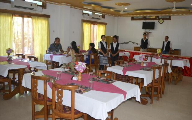 Hotel Kaziranga Continental