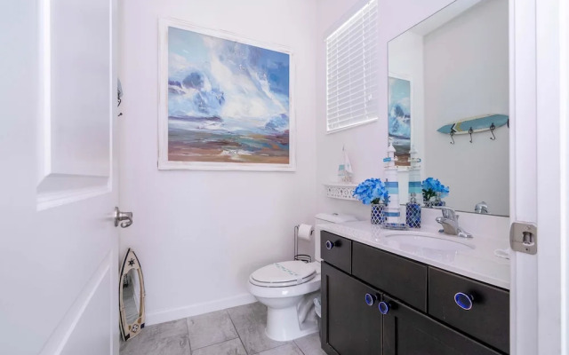 Spacious 6-bedroom Retreat Near Disney Parks