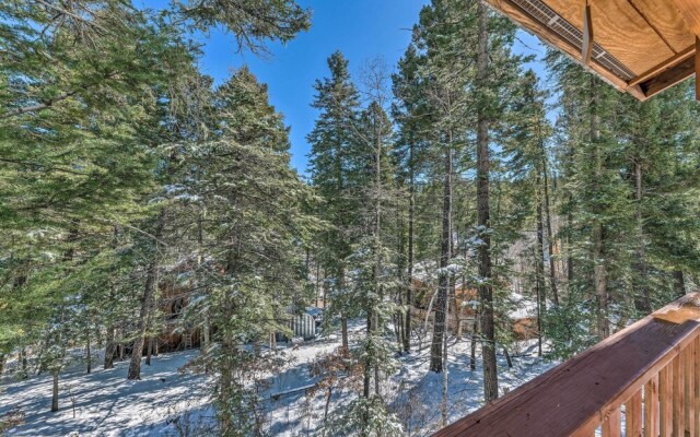 Charming 'coppertop' Cloudcroft Cabin: 3 Mi to Ski