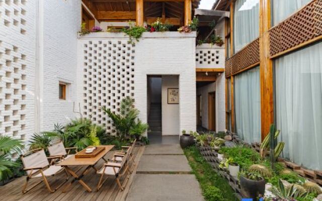 Qingqi Designer Homestay (Lijiang Ancient City South Gate Branch)