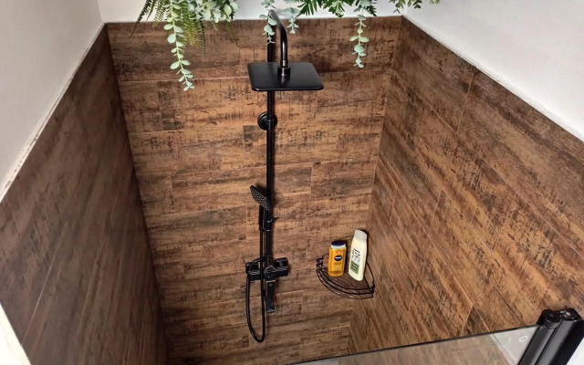 Urban Zen Den 2 Room Condo