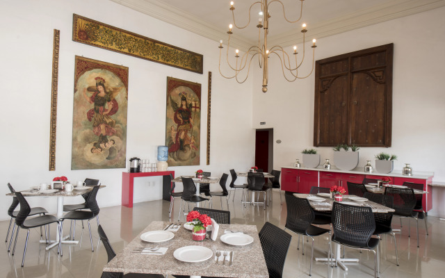 Zar Queretaro Hotel