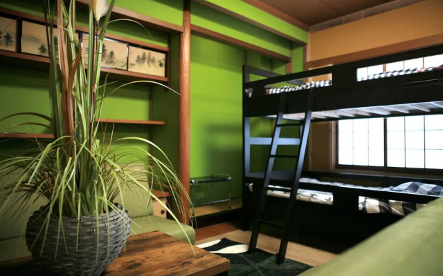 Maru House - Hostel