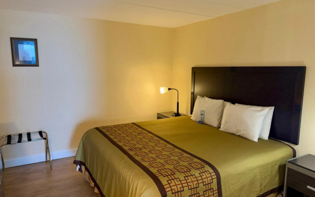 Travelodge by Wyndham Suites Virginia Beach Oceanfront